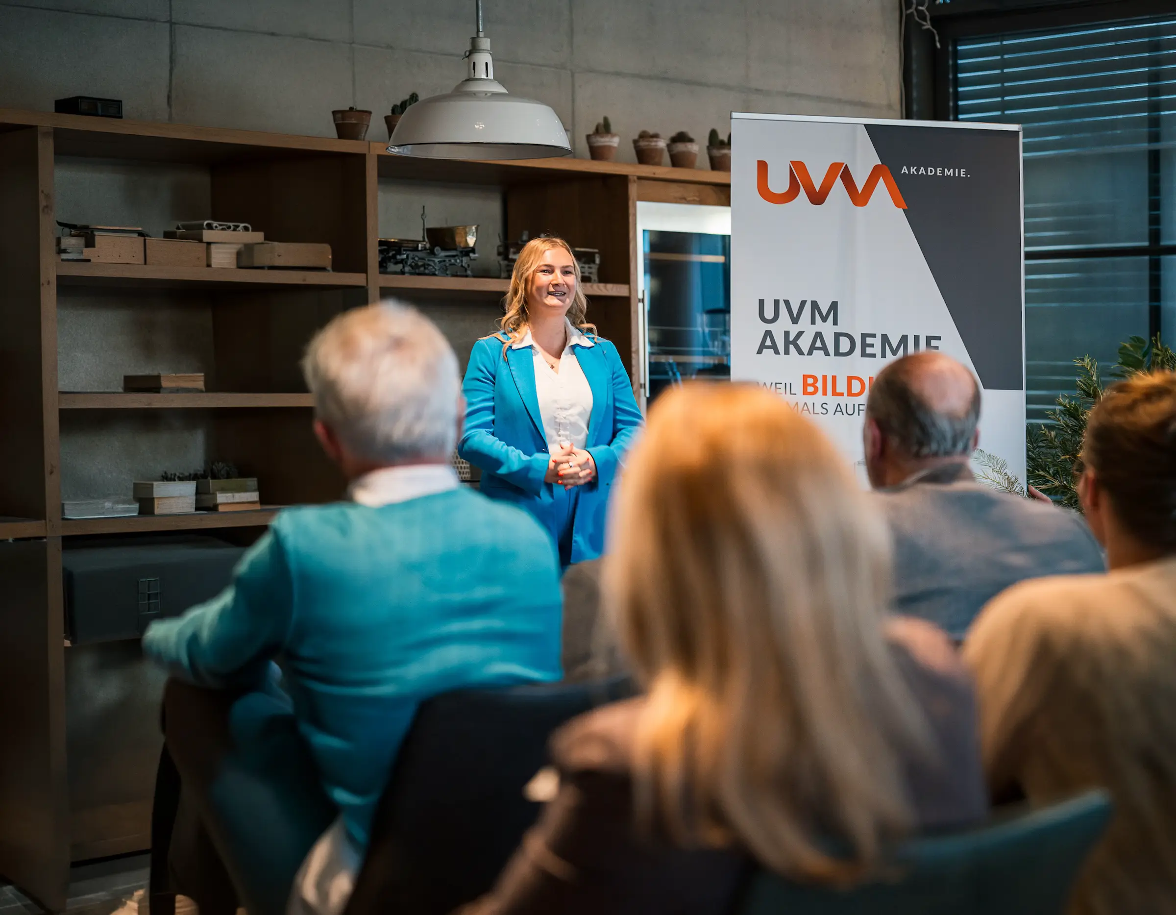 orträt von Denise Schurzmann – Unternehmerin, Netzwerkerin und Fürsprecherin für Female Leadership in der Wirtschaft.